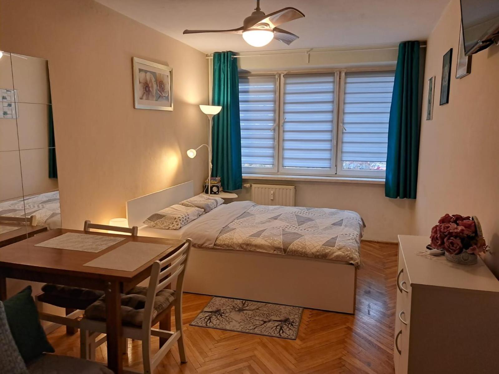 "Sady Flat" Apartman Varsó Kültér fotó